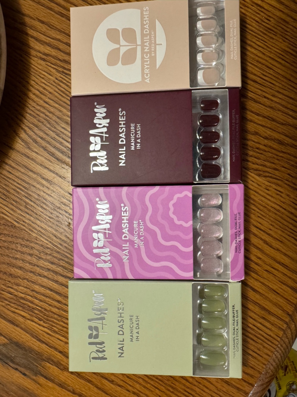 Red Aspen Color Changing Press-On Nails -  short square lot of 4